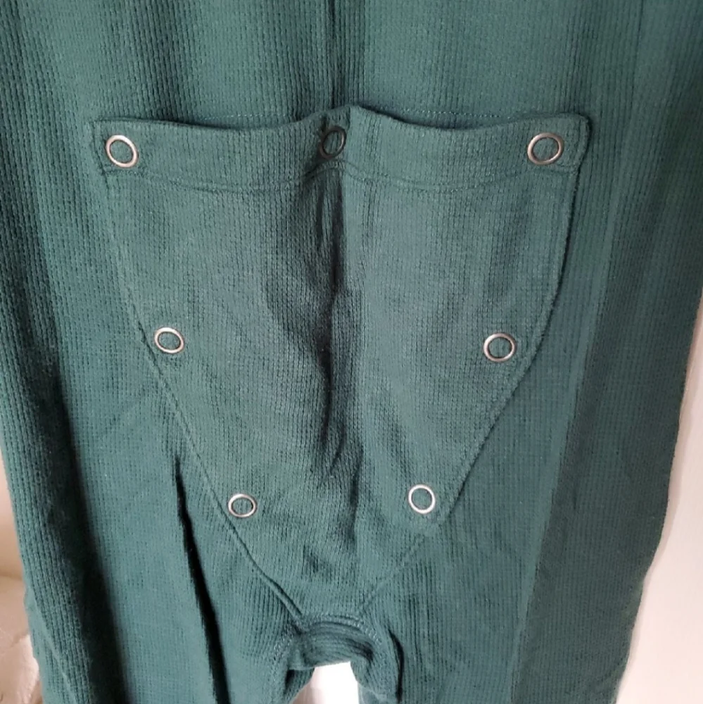 🎄 VICTORIA'S SECRET Happy Holla Days Onesie 🎄 - Picture 11 of 12